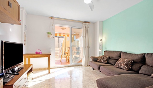 Apartment 'Playa De Chilches' with Private Terrace and Balcony in Chilches
