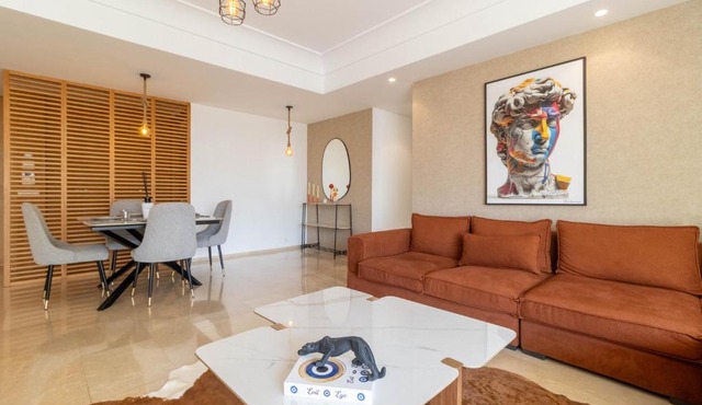 Appartement Luxe 2 Chambres À CFC Emplacement Premium
