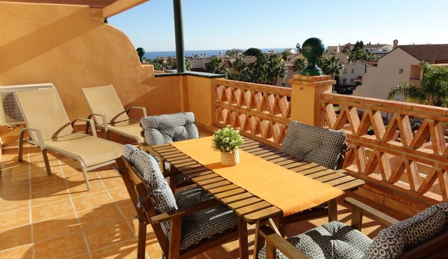 Attic, large terrace. 2 Km. from Fuengirola. Wyndham Resorts Mijas-Costa area. in Mijas-Costa