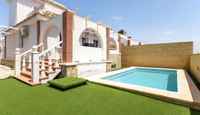 Awesome home in Avileses in Avileses