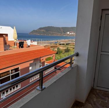 Azla Beach Retreat-Sea View Apartment