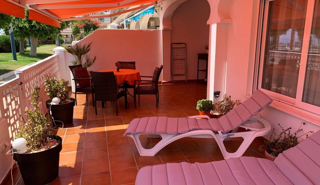 Beach Bungalow in Torrox Costa - Perfect Family Retreat in Torrox