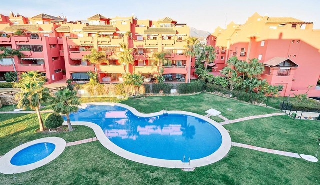 Beautiful Penthouse Near the Beach with Sea View, Pool, Wi-Fi, A/C, Balcony & Terrace in Torrox Costa