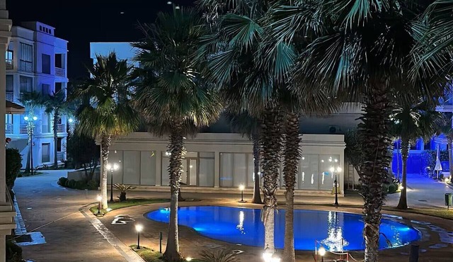 Bouznika Beach: 2-bedroom with a pool