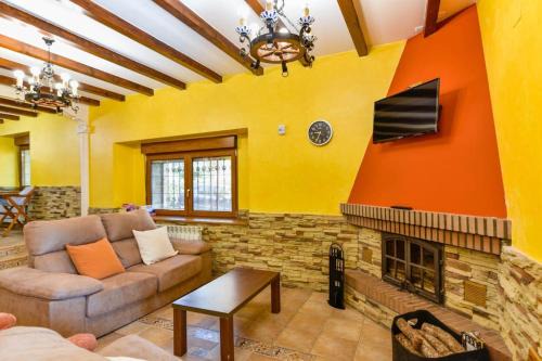 Cómoda casa en Cabárceno in Villanueva