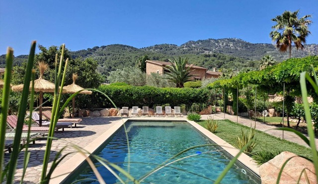 Ca'n Xispa, house with large pool and garden for 8 people in Sóller. in Sóller