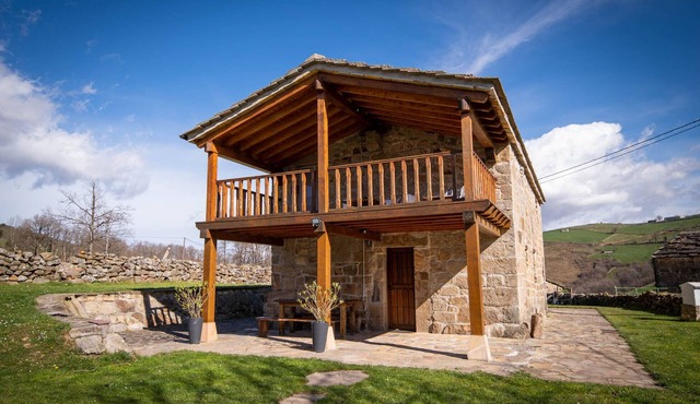 Cabin Pasiega Las Suertes in San Pedro del Romeral