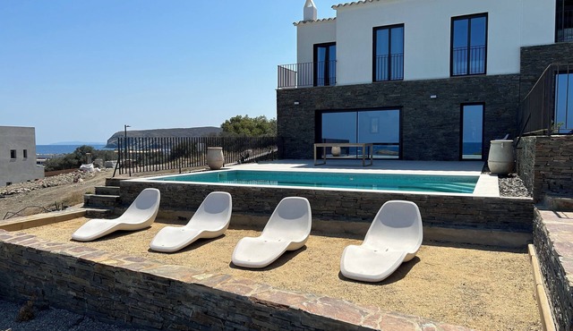 Cadaquès house with pool and sea view in cadaques