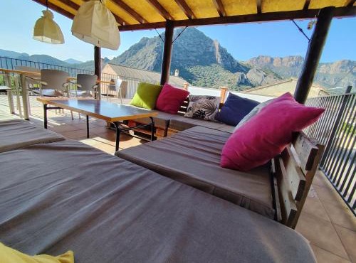 Cal Perico, apartamento con aire acondicionado y terraza increible in Camarasa