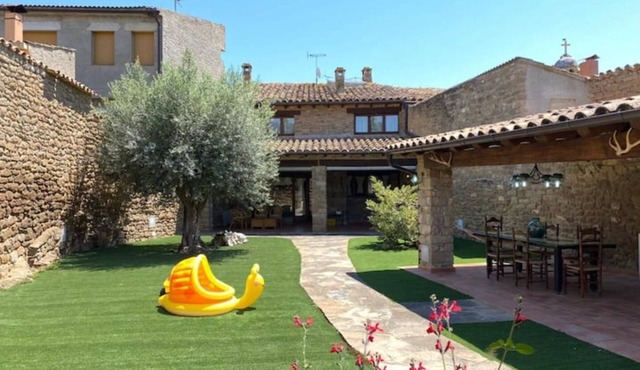 CAL SERRA-Rural house in Alentorn