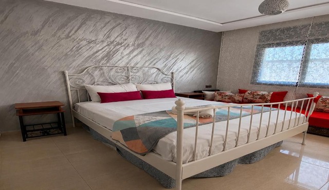 Calm Luxury Apartment Near the Old Medina & Marjane
