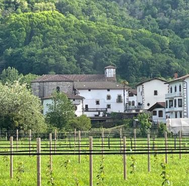 Casa APEZTEGUIA in Narvarte