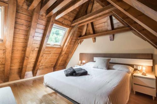 Casa Artiga de Lin by SeaMount Rentals in Les Bordes