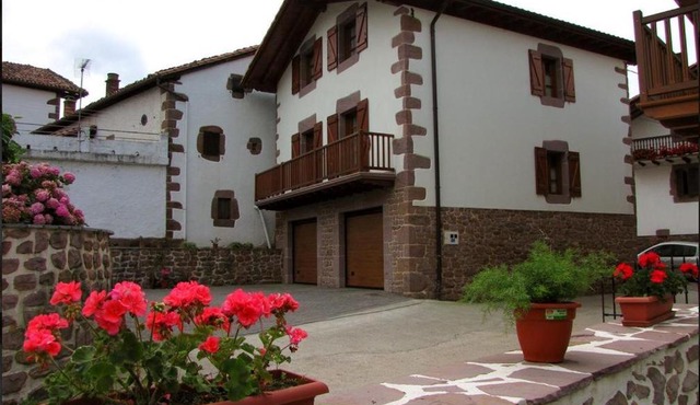 Casa Bentta in Errazu