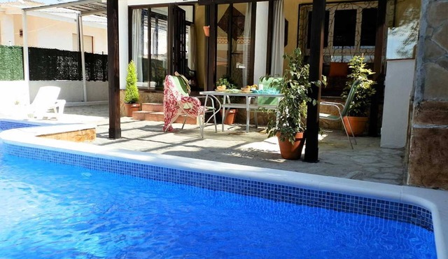 CASA Bicci, Ideal house for your holidays near the sea, free wifi, optionale air conditioning, private pool, pets allowed, dog’s beach. in Delta de l'ebre