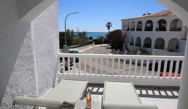 Casa Carmen 2 by Parc Mont-roig in Miami Playa