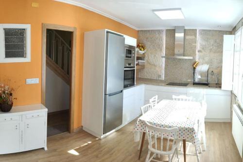Casa Carmiña: Casa para pequeños grupos en el corazón de Galicia in O Irixo
