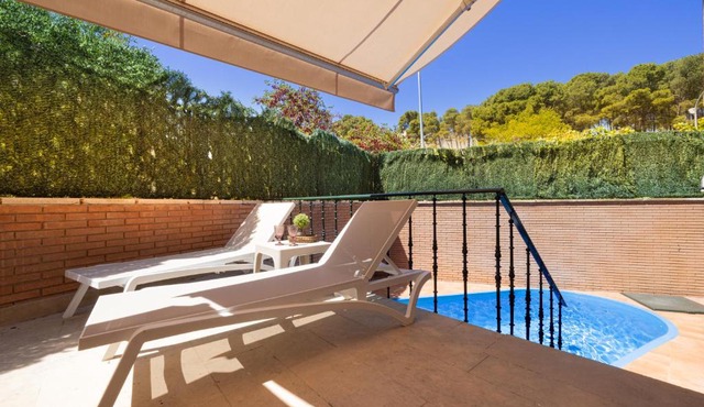 CASA CON PISCINA EN EL CENTRO in Tudela