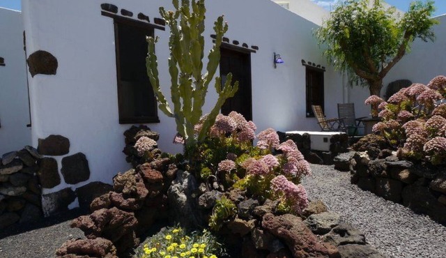 Casa Consultorio by Interhome in Guatiza