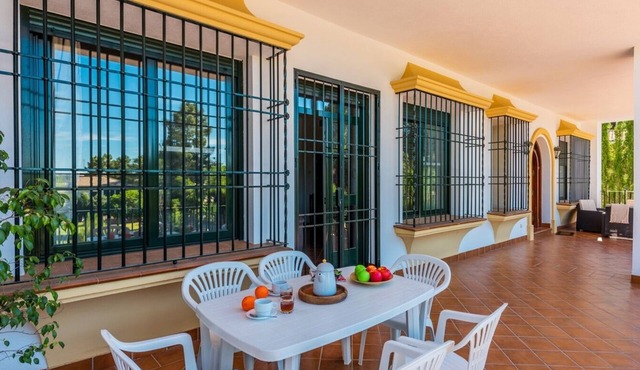 Casa del Brezo Córdoba by Ruralidays in Córdoba