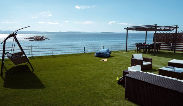 Casa 'La Marisol Ribeira' with Sea Views, Private Terrace and Wi-Fi in A Coruña