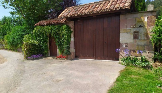 Casa Las Lindes Valle de Cabuerniga , Cantabria in Valle