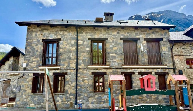 Casa Miradell in Hoz de Jaca