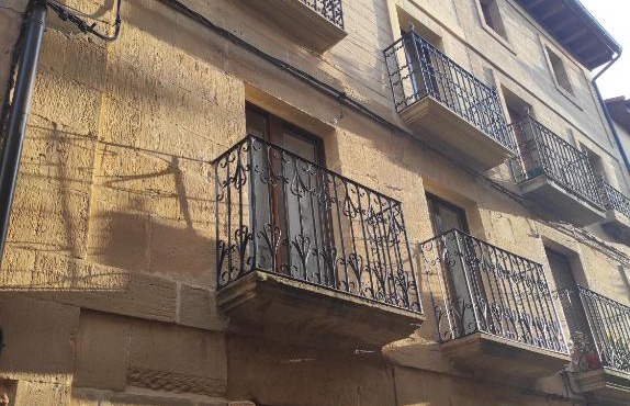 Casa Moneo in Briones