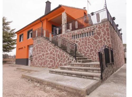 Casa naranja in Teruel