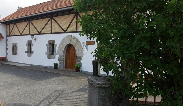 Casa Rural Oihan - Eder in Espinal-Auzperri