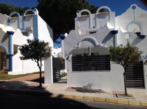 Casa Soleada - Beautiful Villa, Best Corner by Pools, Resort Facilities,Full Kitchen, 3 Terraces, Internet in Marbella
