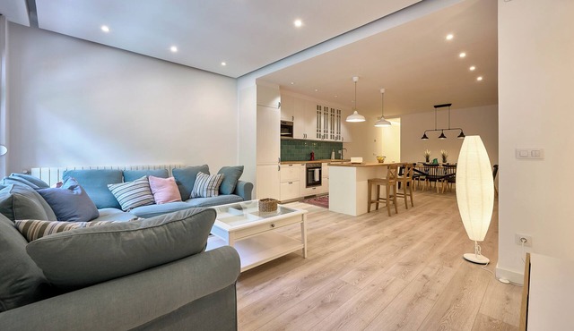 Casita Mela - Apt. for 8 pax w/terrace in Logroño in Logroño