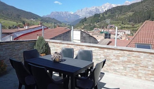 Casona Milawen, with spectacular views of the Picos de Europa in Potes