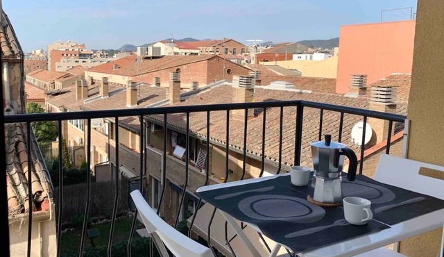 Central 3 Bedroom Apartment with Private Terrace in Terrassa