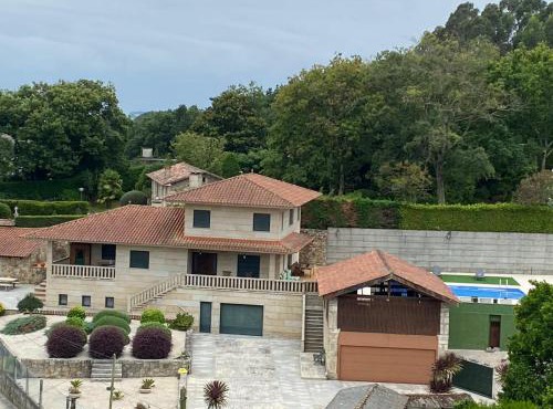 Chalet con piscina in Tabagón