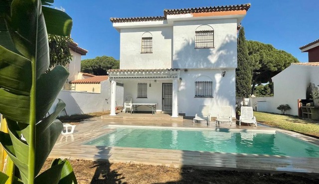 Chalet Nervión cerca la Barrosa in Chiclana de la Frontera