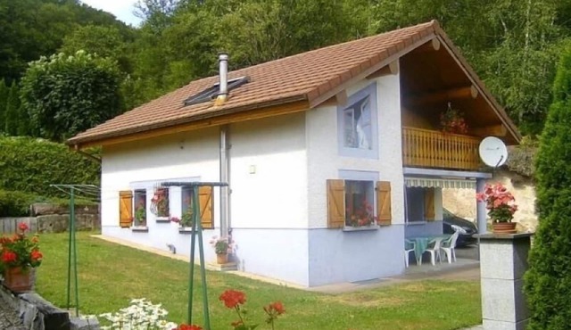 Charming Chalet in Ferdrupt: Ski, Hiking, Private Parking, WiFi in Ferdrupt