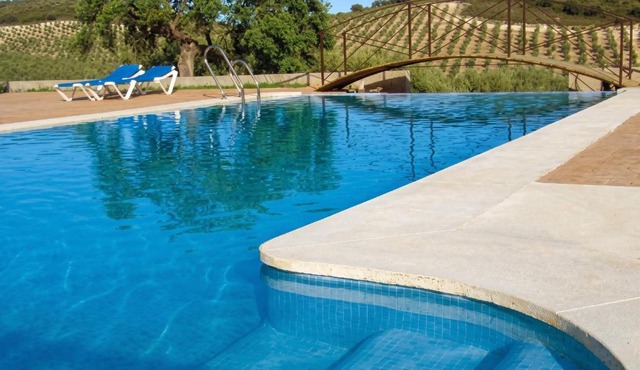 Charming house in Estepa, mountain view in Lora de Estepa