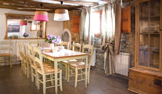 Charming rural house, in a very pretty and quiet village. in Enciso