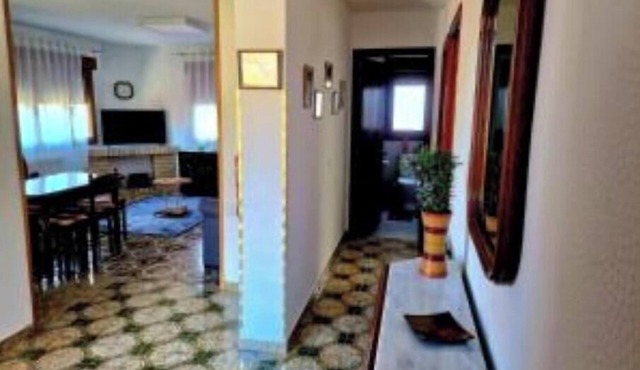 Charming rural house with views of Naranjo de Bulnes in Asiego