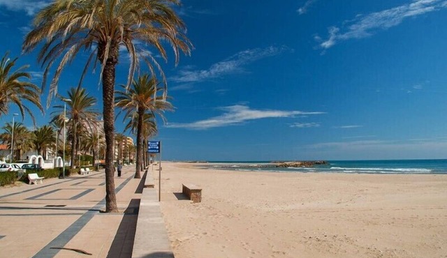 Club Villamar - Charming villa fully adapted for disabled persons, offers a lots of facilities yo... in Cunit