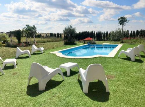 Comfortable House with Shared Pool in Alcaracejos in Alcaracejos