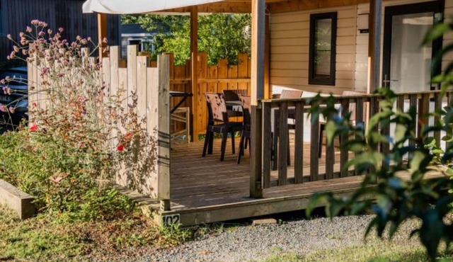 Comfortable mobile home with terrace in Espelette for 5 people in Espelette