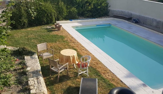 COMPLETE AUTHENTIC QUIET & HEALTHY HOUSE WITH PICINE 10x4m = 100% YOURS in Saint-Martial