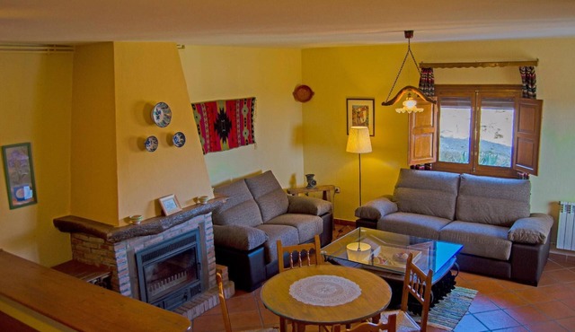 Cosy house with excellent views in Valor
