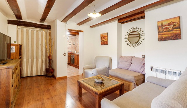Country House 'Casa Antiga 15' with Mountain View, Shared Pool and Wi-Fi in Los Santos