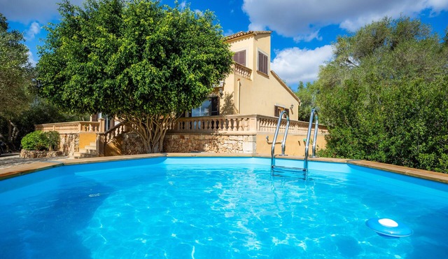 Country House 'Ses Tanquetes' with Mountain Views, Private Pool and Wi-Fi in Illes Balears