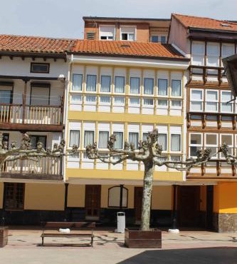 Crisol Plaza in Ampuero