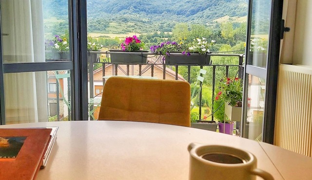 Design, authenticity, comfort, views. Ideal for visiting Navarra and the Basque Country in Alsasua