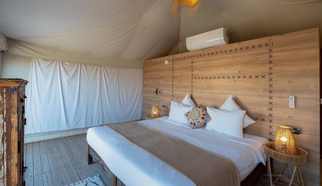 Discovery Tent - One Bedroom Resort, Sleeps 2